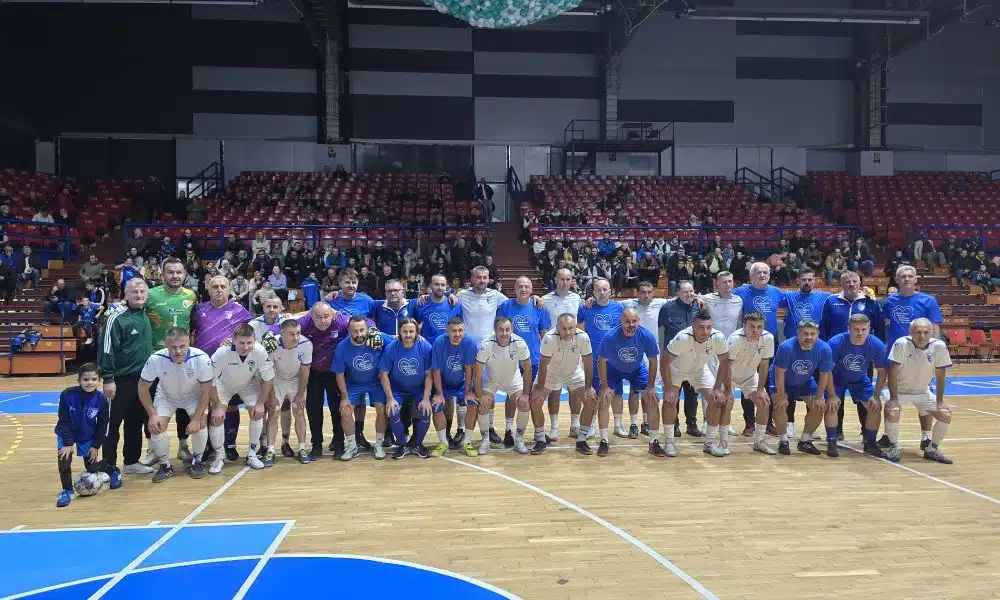 Bugoje: Veteranin Iskre i Humane zvijezde BiH odigrali utakmicu za poplavljena područja.