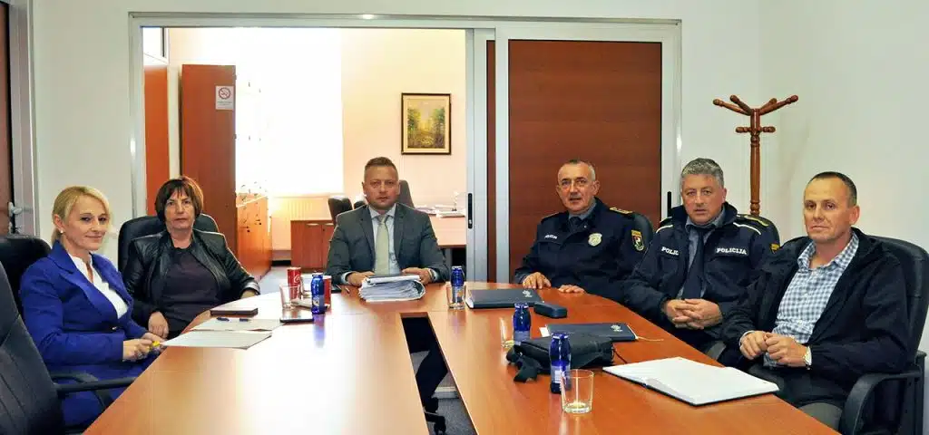 Glavni kantonalni tužilac održao sastanak sa novoimenovanim policijskim komesarom Ministarstva unutrašnjih poslova SBK