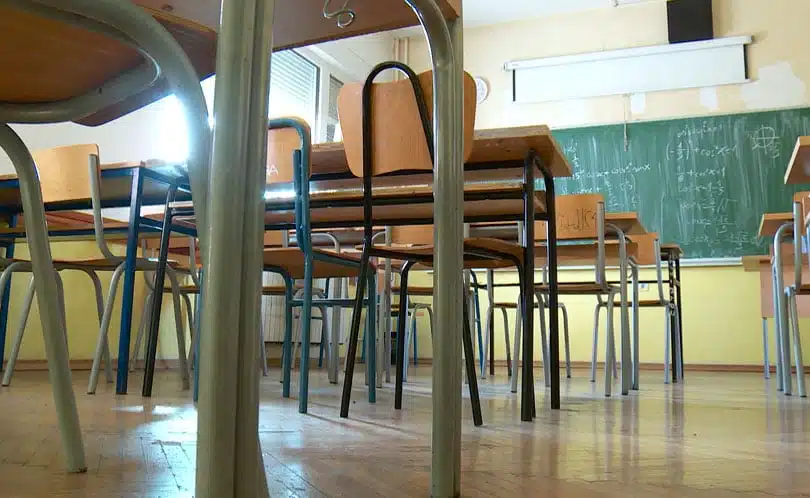 Incident sa suzavcem u grudskoj školi: Maloljetnik priznao krivicu