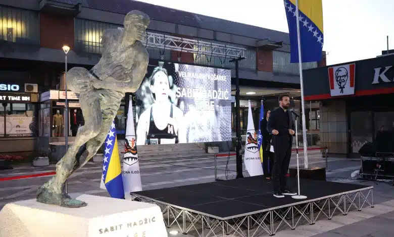 Otkriven spomenik neponovljivom Sabitu Hadžiću na Ilidži