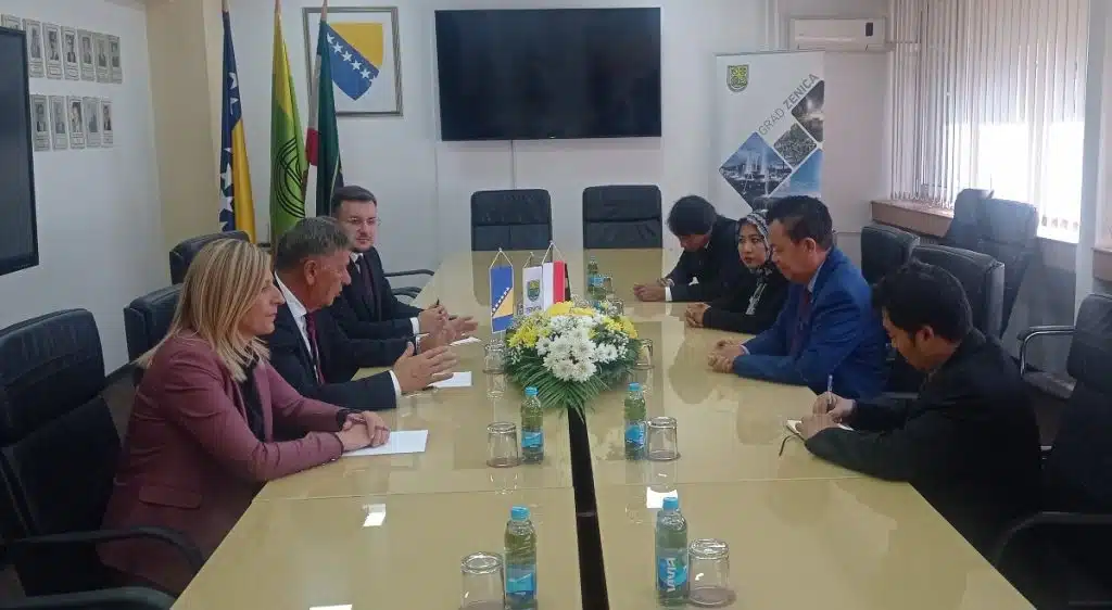 Posjeta gradonačelnika Fuada Kasumovića ambasadora Indonezije