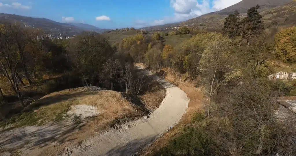 (VIDEO) Završena prva faza izgradnje puta između bolnica u Travniku, nastavak radova na proljeće