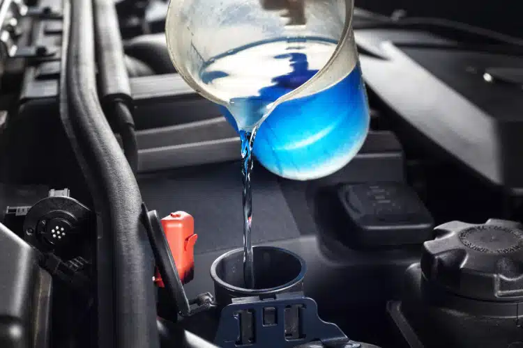 PRIPREMITE SE ZA ZIMU Evo kako antifriz može produžiti vijek trajanja vašeg automobila