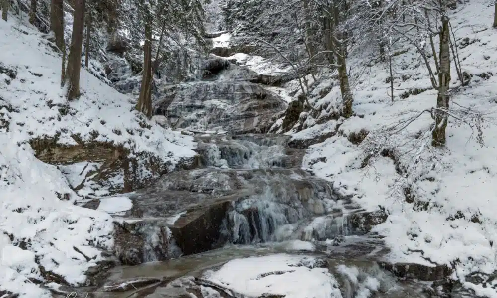 Prirodni dragulj Srednje Bosne ispod bijelog prekrivača
