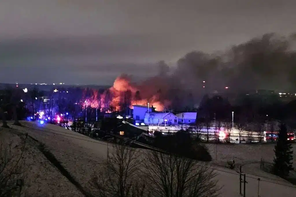 DHL-ov teretni zrakoplov pao na kuću kod zračne luke u Vilniusu