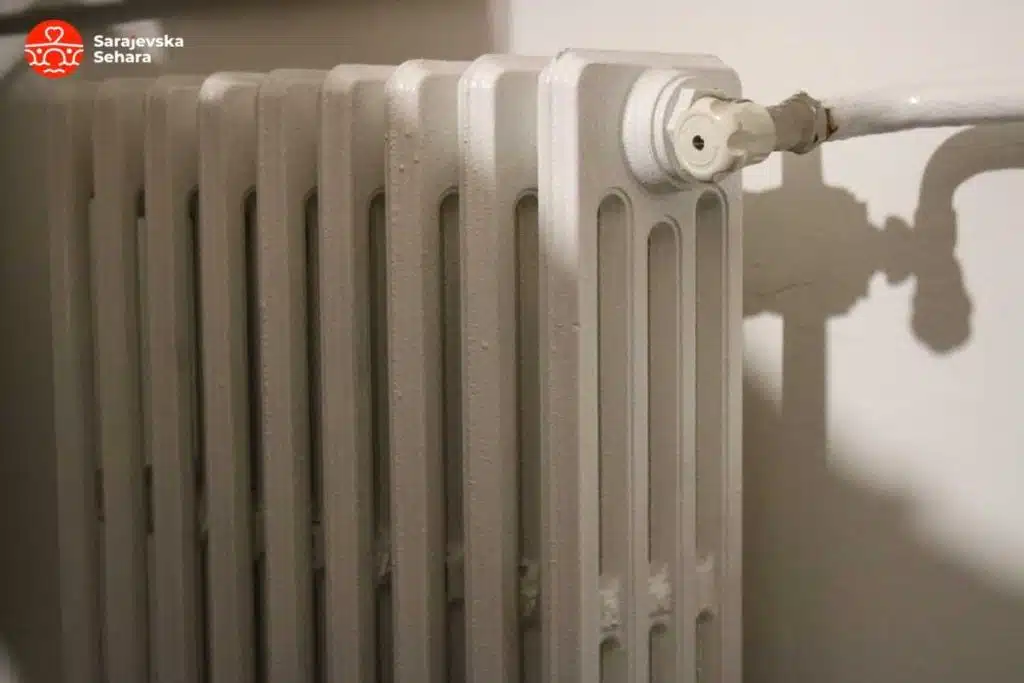 Građani u Vogošći i dalje bez grijanja, pitaju se ko se igra s njihovim zdravljem