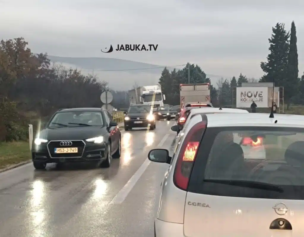 Prometna nesreća na ulazu u Knešpolje