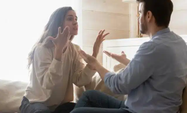 ŠTA JE TO „MIKRO-VARANJE“? Može dovesti do problema u vezi, a evo kako ga prepoznati