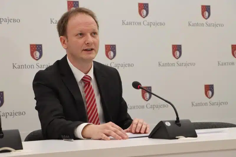 Tužilaštvo navodi da su dva predsjednika političkih subjekata utjecala na Bošnjaka