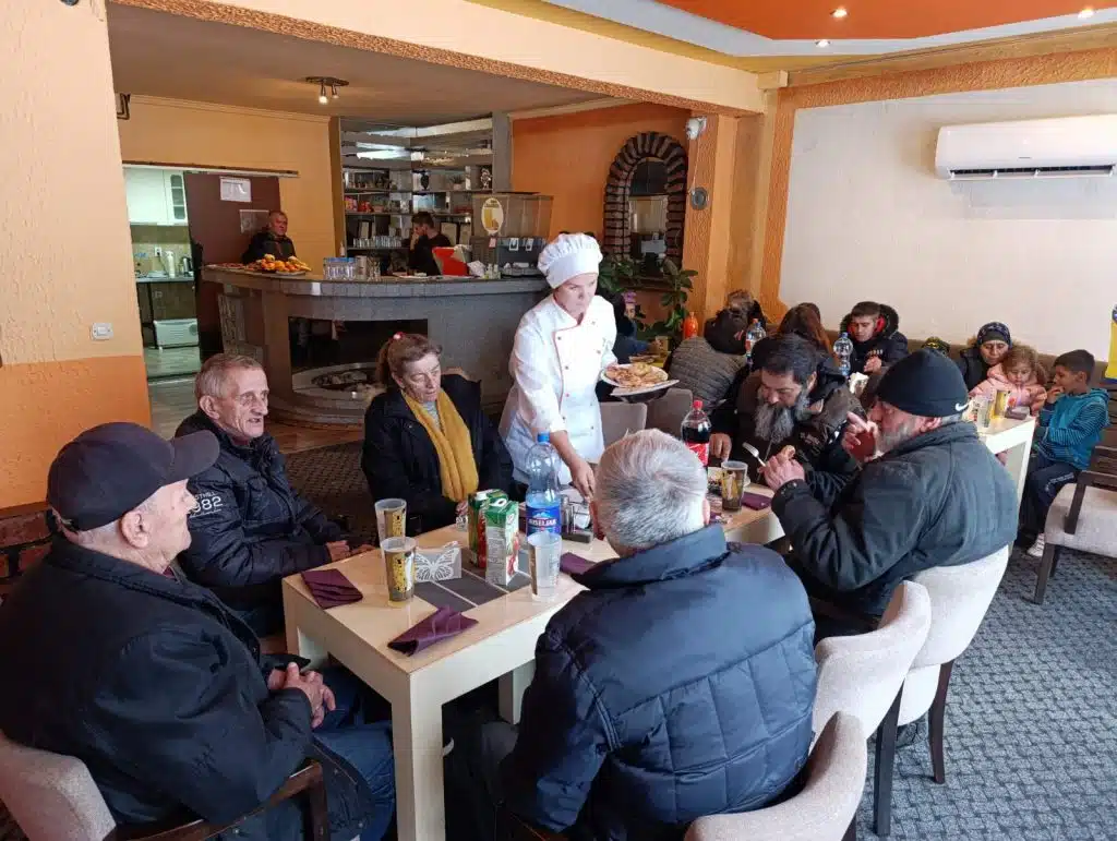 Tradicionalni ručak povodom Dana državnosti za korisnike Restorana dobre volje u Sarajevu, Travniku, Bihaću i Zenici