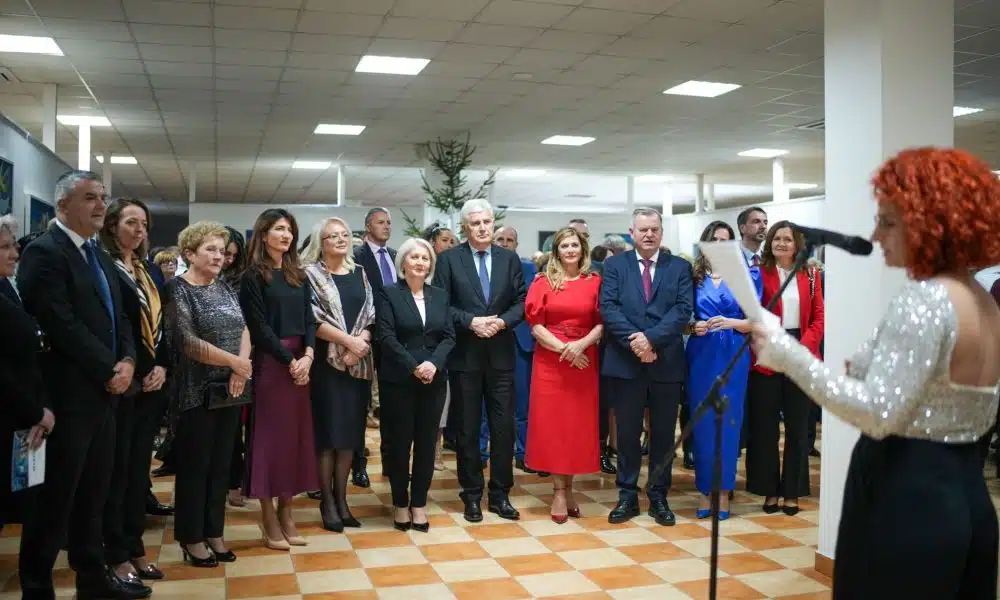 U Vitezu održan tradicionalni Božićni domjenak u galeriji Ovnak