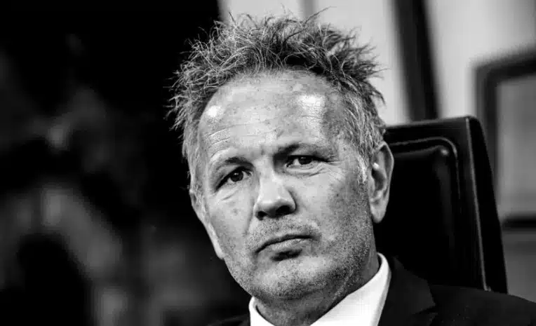 NAŠAO JOJ SE U NEVOLJI Ovoj poznatoj pjevačici je Siniša Mihajlović pomogao da othrani djecu