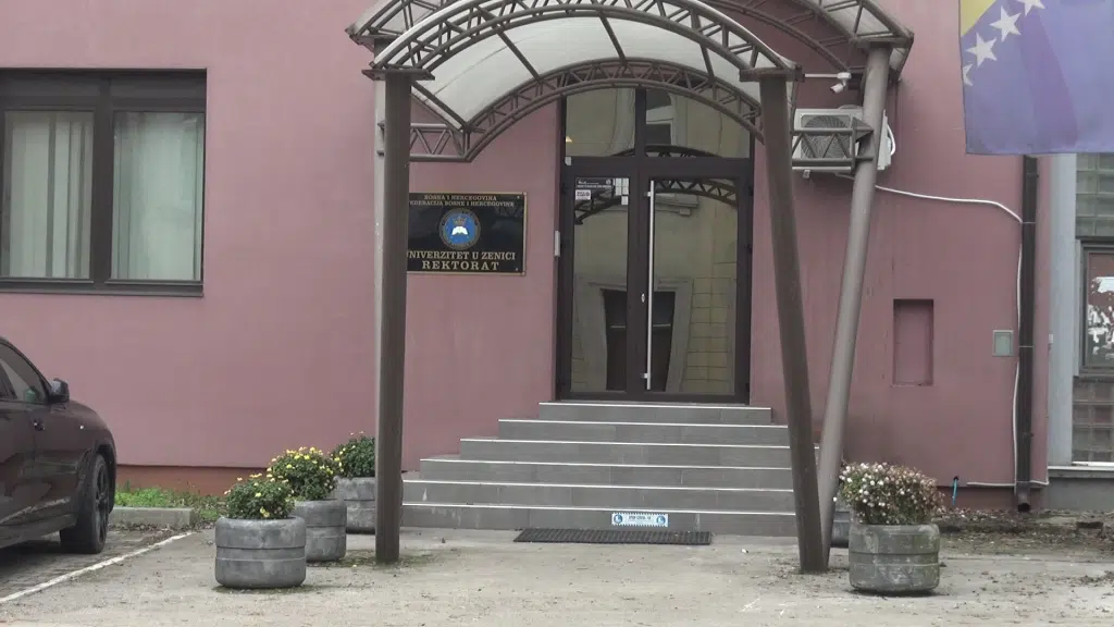 Oštre reakcije na predložene izmjene Zakona o visokom obrazovanju u ZDK
