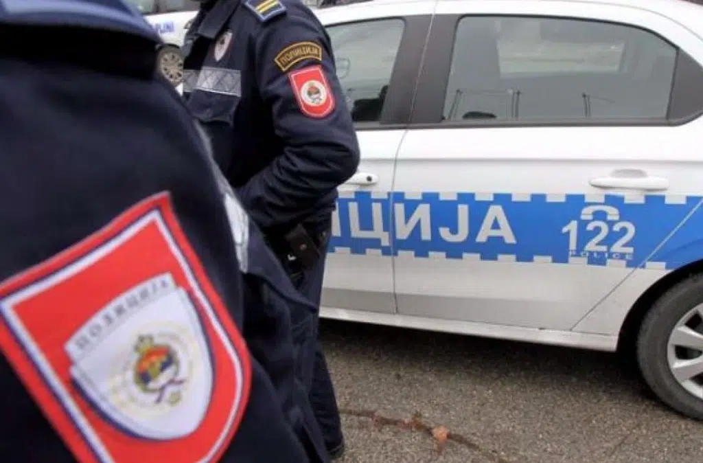 PRODUŽEN PRITVOR Policajca brutalno tukli pred djetetom, završio u bolnici