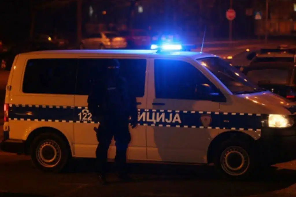 RACIJA U BANJALUCI Kažnjeno više osoba zbog droge, ometanja policije i služenja maloljetnika alkoholom