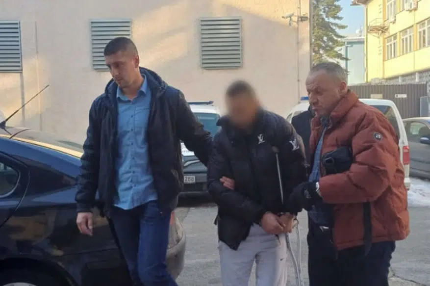 DETALJI ZLOČINA U BRODU Suprugu iz ljubomore ubio na rođendan sina
