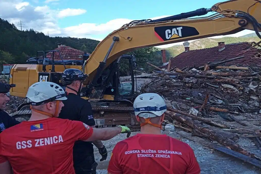 KUCZ formira tim za spašavanje iz ruševina, činit će ga 20 pripadnika GSS Zenica