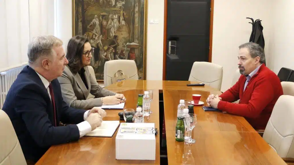 U Gradskoj upravi Tuzle održan sastanak s ambasadorom BiH u Kraljevini Švedskoj