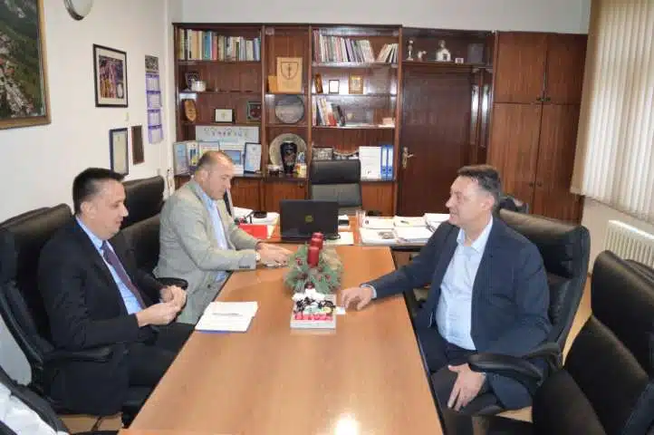 Ministar Lakić posjetio Općinu Vitez i održao sastanak s općinskim načelnikom Marjanovićem
