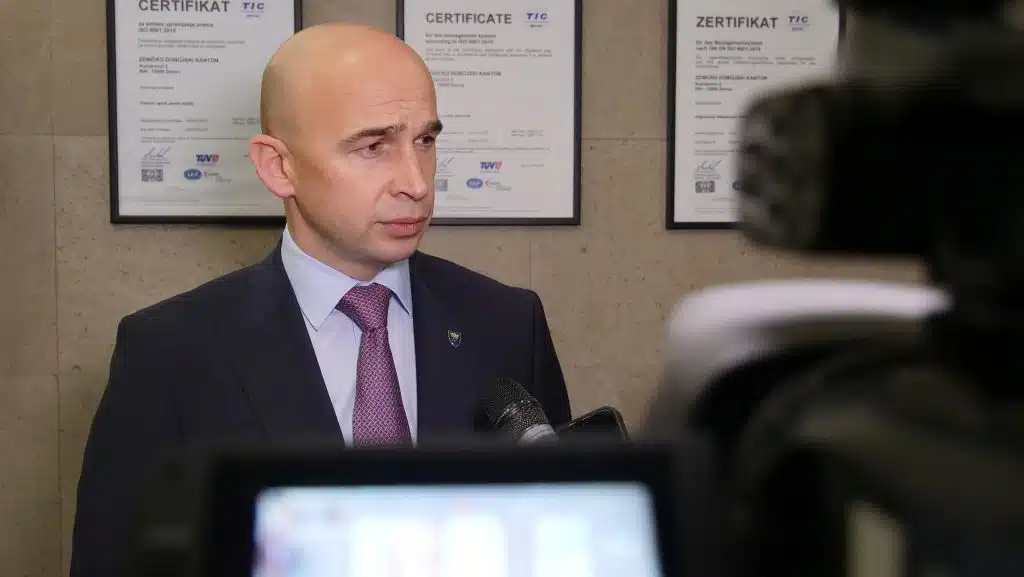 Regionalni putevi prohodni, otežana komunikacija lokalnim i nekategorisanim putevima u ZDK
