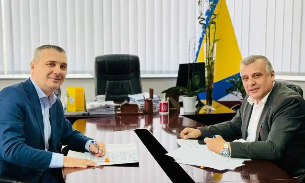 Potpisan ugovor za sanaciju i dogradnju terena s umjetnom travom u Donjem Vakufu