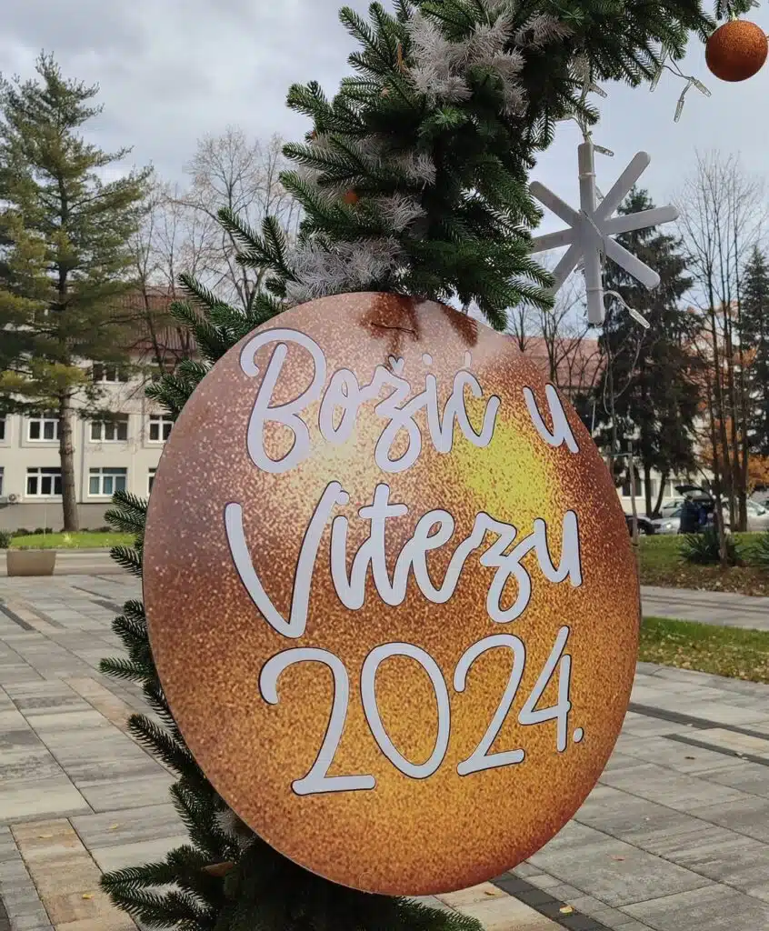 Večeras uživajte u prvoj večeri manifestacije “Božić u Vitezu 2024”