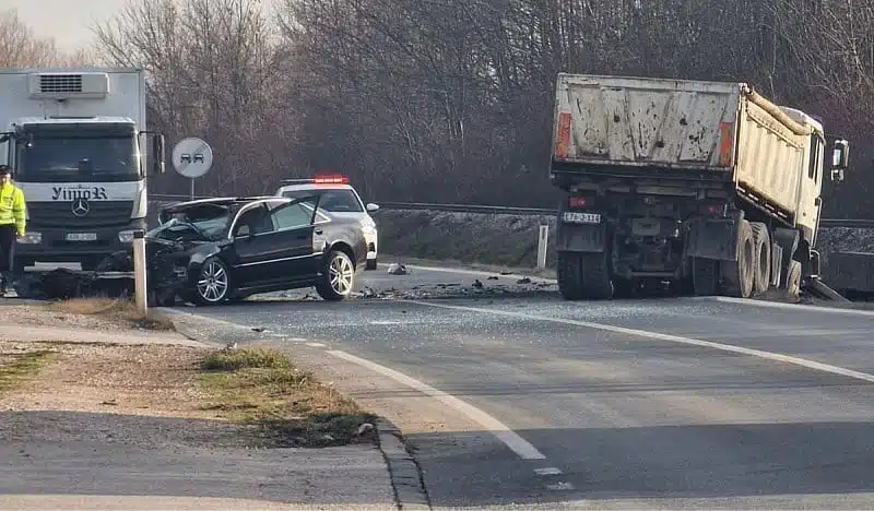 Saobraćajna nesreća na M-18 kod Živinica, povrijeđena jedna osoba