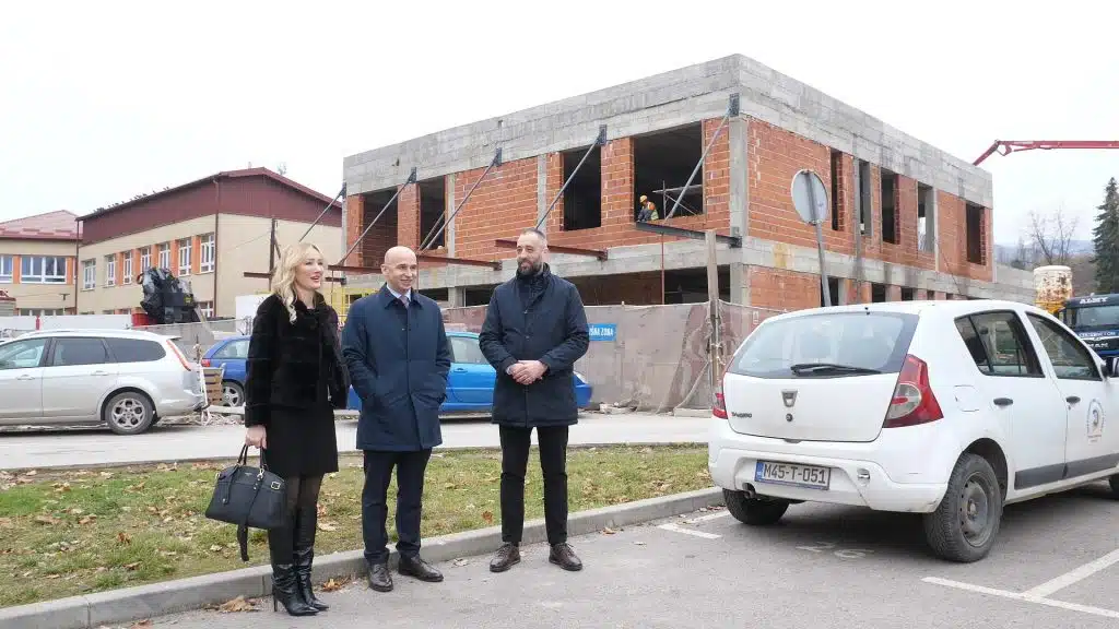 Vlada ZDK odobrila dodatnih 2 mil. KM za izgradnju zgrade Službe hitne pomoći u Zenici: U sferi zdravstva ne smije biti politikantstva niti suprotstavljenih stavova