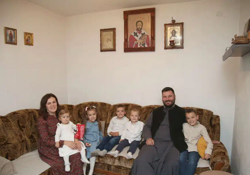 ZANIMANJE POPADIJA Bojana iz Šipova je majka 5 djece, ali ima posebnu ulogu i u parohiji svog supruga