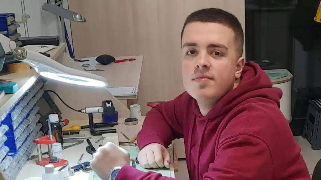SAM SVOJ GAZDA! Faris Hotić (22) iz Gračanice zanat naslijedio od oca i ne planira napustiti BiH!