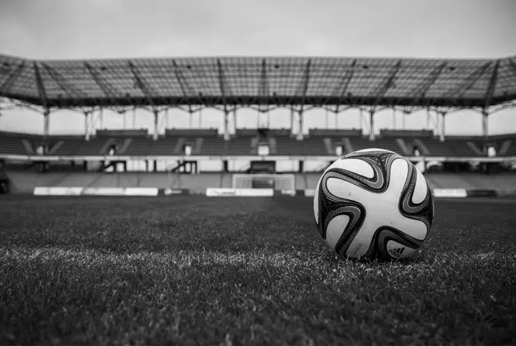 (FOTO) TUGA OKOVALA ITALIJU Preminuo legendarni fudbaler Milana