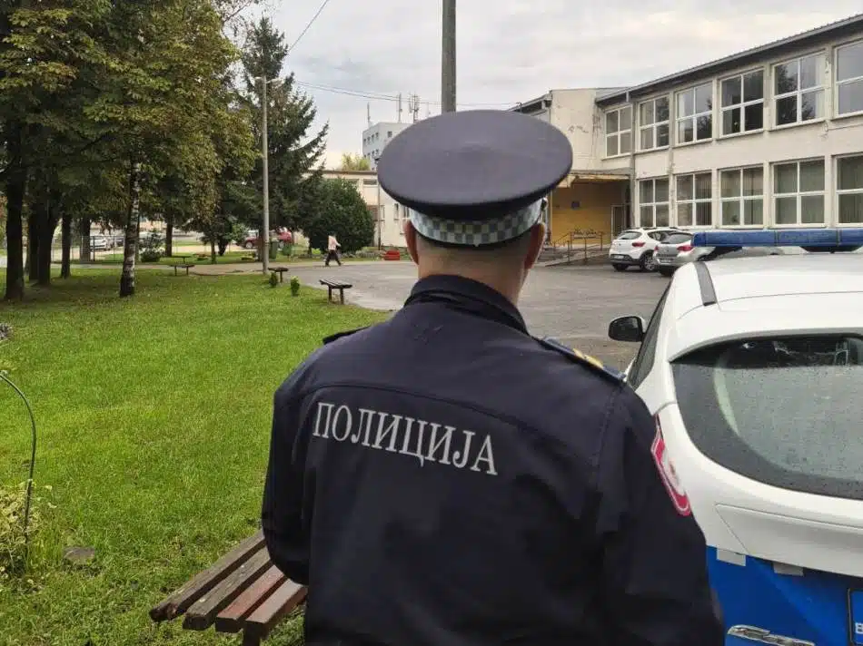 STEŽE SE OBRUČ Policija „češlja“ svaki pedalj Banjaluke u potrazi za Sjenicom koji je osumnjičen za ubistvo Dejana Kostića Dele
