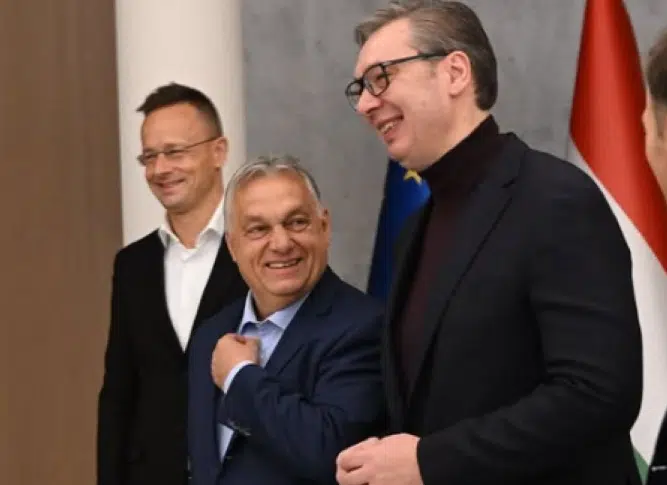 Vučić sa Orbanom i Sijartom o geopolitičkim pitanjima i jačanju saradnje