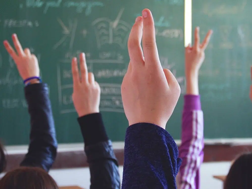 VOZAČI, SUTRA OPREZ! Počinje drugo polugodište, na putevima će biti više djece