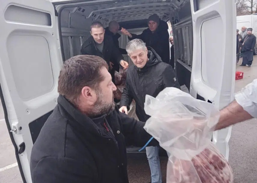 PRIMJER SLOŽNOSTI Pristigla pomoć manastiru Krka sa istoka Hrvatske, Bogoslovija dobila skoro dvije tone mesa