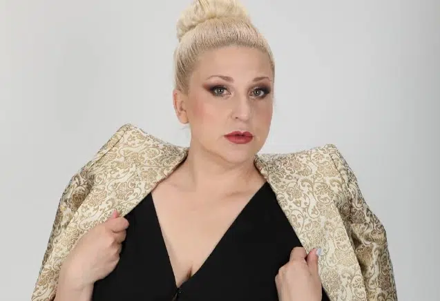 „IMAJU SINA KOJEM SU SVE DALI, NEKA IM ON NOSI PREZIME“ Nataša Aksentijević progovorila o porodičnim odnosima, pa u javnosti ispričala šta su joj roditelji učinili