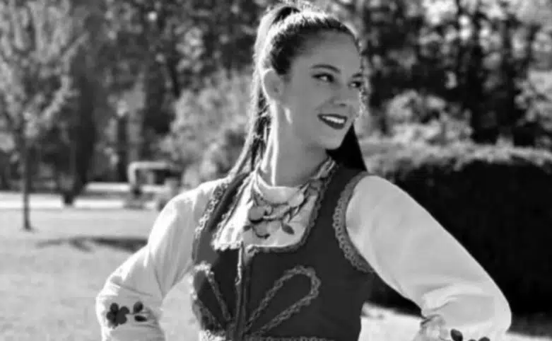 (FOTO) „BILA JE SRCE I DUŠA SVAKOG NASTUPA“ KUD „Karadžić“ se oprostio od svoje Mine: Teško je naći prave riječi…