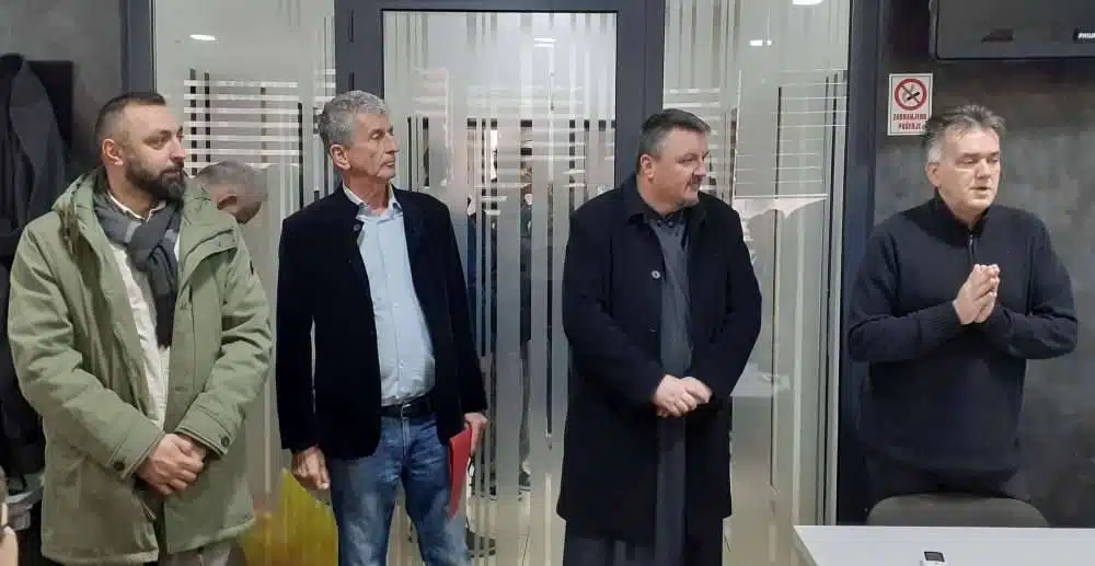 Velemajstor Milan Vukić iz Banja Luke pobjednik Božićnog šahovskog turnira zeničke “Prosvjete”