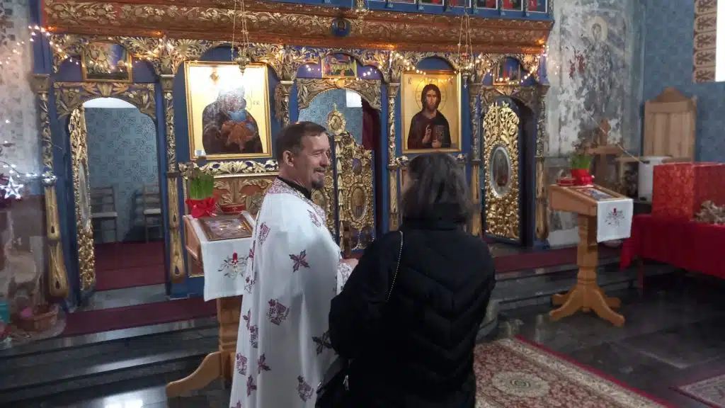 Božić u Travniku obilježen liturgijom u hramu Uspenja Presvete Bogorodice (FOTO)