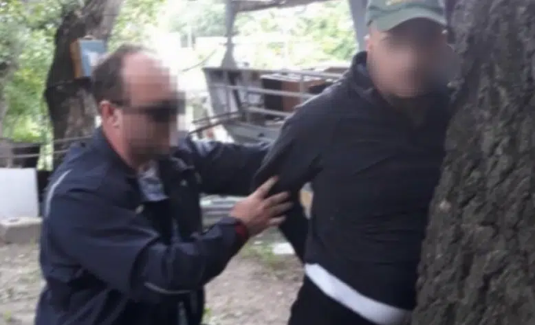 PRED DJECOM UBIO SUPRUGU, TASTA I TAŠTU Sin ga ležeći pokraj mrtve majke molio da prestane