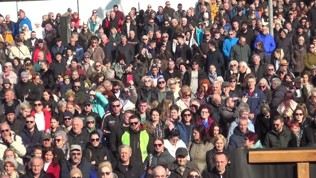 U Zenici priređen masovan i dostojanstven protest građana