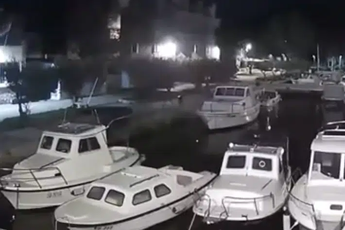 (VIDEO) „GLASAN PRASAK KAO EKSPLOZIJA“ Građani otkrili detalje snažnog zemljotresa u Dalmaciji