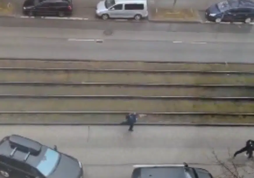 (VIDEO) MEĐU POVRIJEĐRENIMA I DJECA Novi detalji užasa u Minhenu, prije zalijetanja u masu vozač ispalio i nekoliko hitaca
