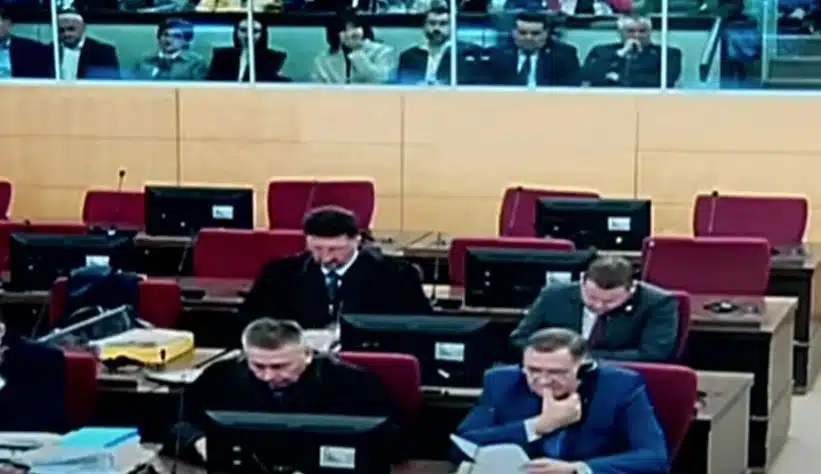 Dodik Uzunovićevoj: Možete me odmah osuditi na zatvor ako mi predočite jednu odluku