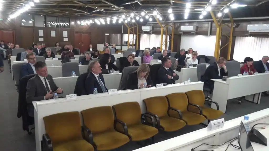 Skupština ZDK dala podršku za rješavanje imovinsko-pravnih odnosa u KB Zenica