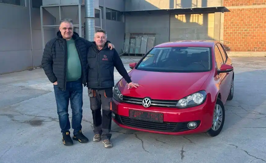 Stolarija Sučić d.o.o. nagradila radnika automobilom za 20 godina rada