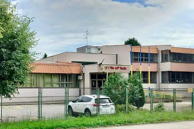 Učitelj u Tuzli osumnjičen za nasilje nad djevojčicom s poteškoćama u razvoju, policija pokrenula istragu