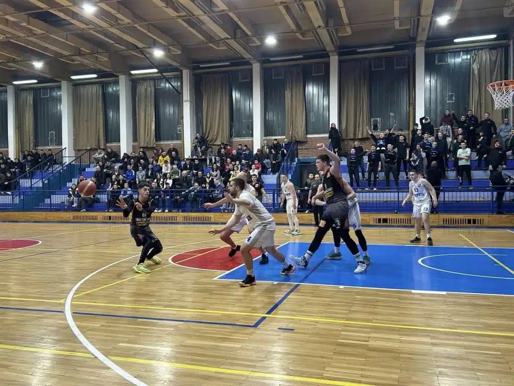 Fantastična utakmica u Travniku! Travničani ostvarili uvjerljivu pobjedu protiv Gračanice!