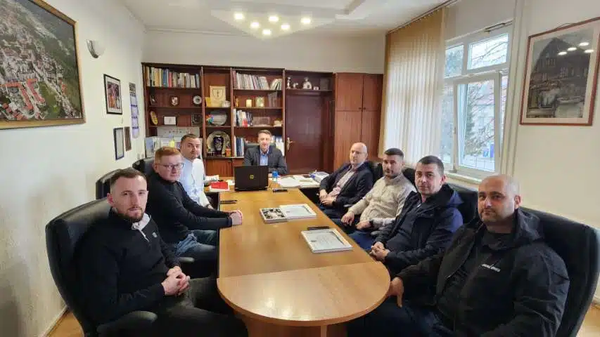 Izaslanstvo KMF-a Vitez u posjetu Općini Vitez