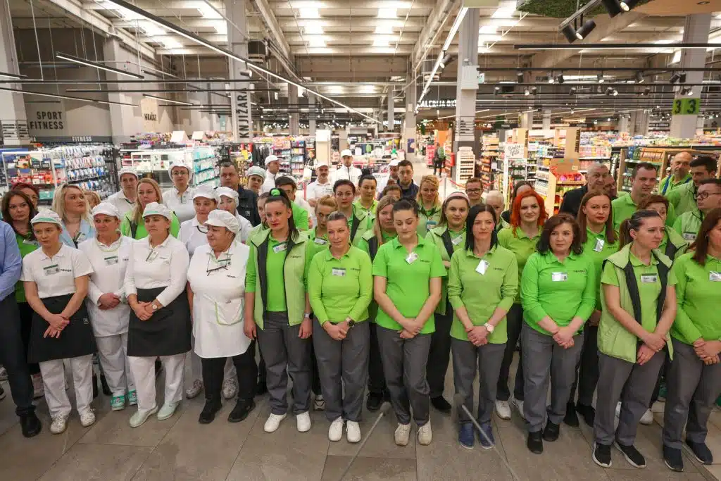 Više od 9.000 uposlenika Bingo Group, u preko 230 trgovina i 11 proizvodnih kompanija stalo sa radom